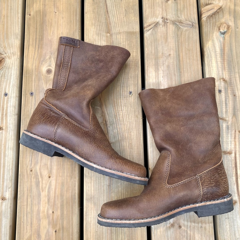 ROOTS classic rollover tribe boots genuine leather brown size 9